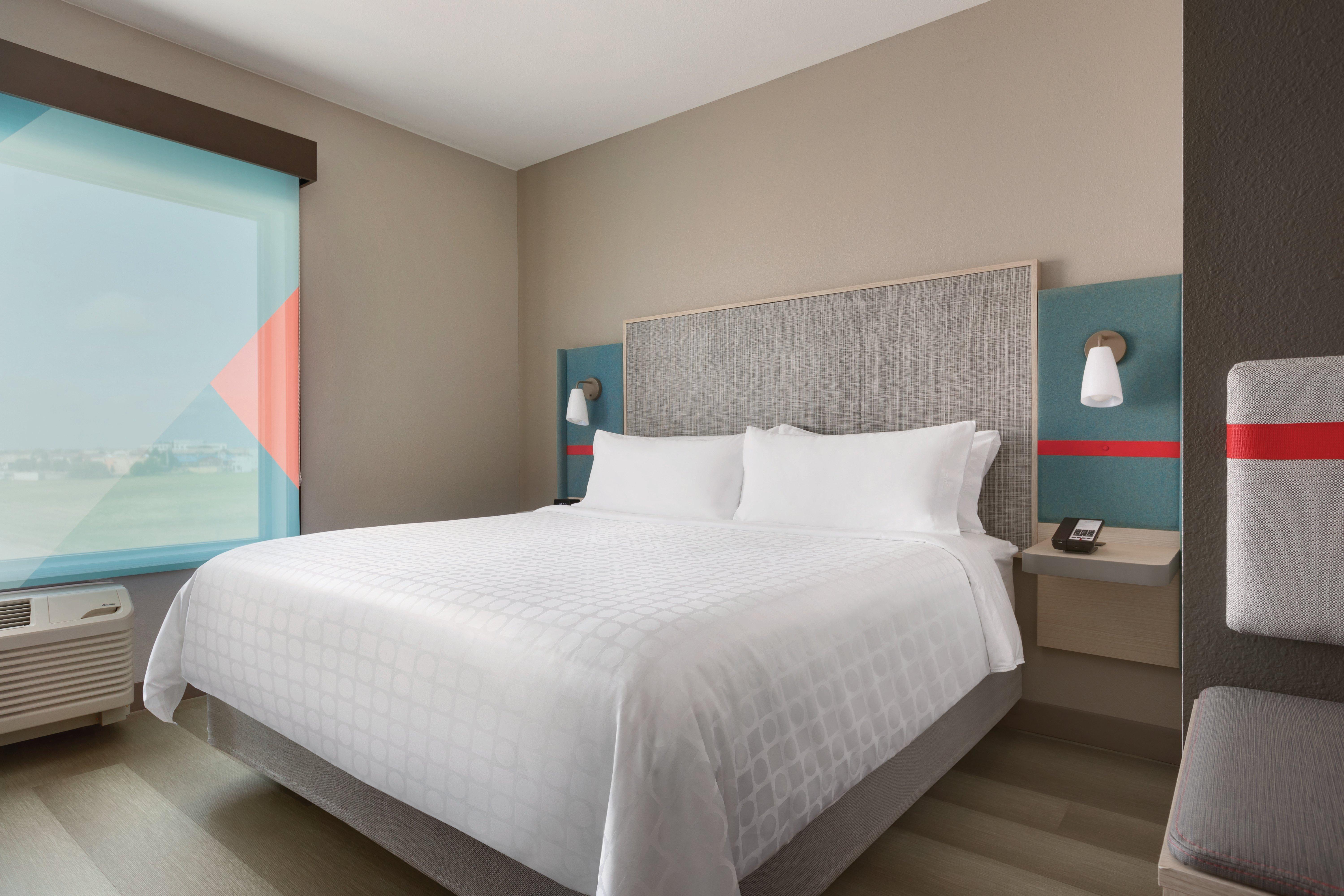 Avid Hotel - Staunton By Ihg Ngoại thất bức ảnh