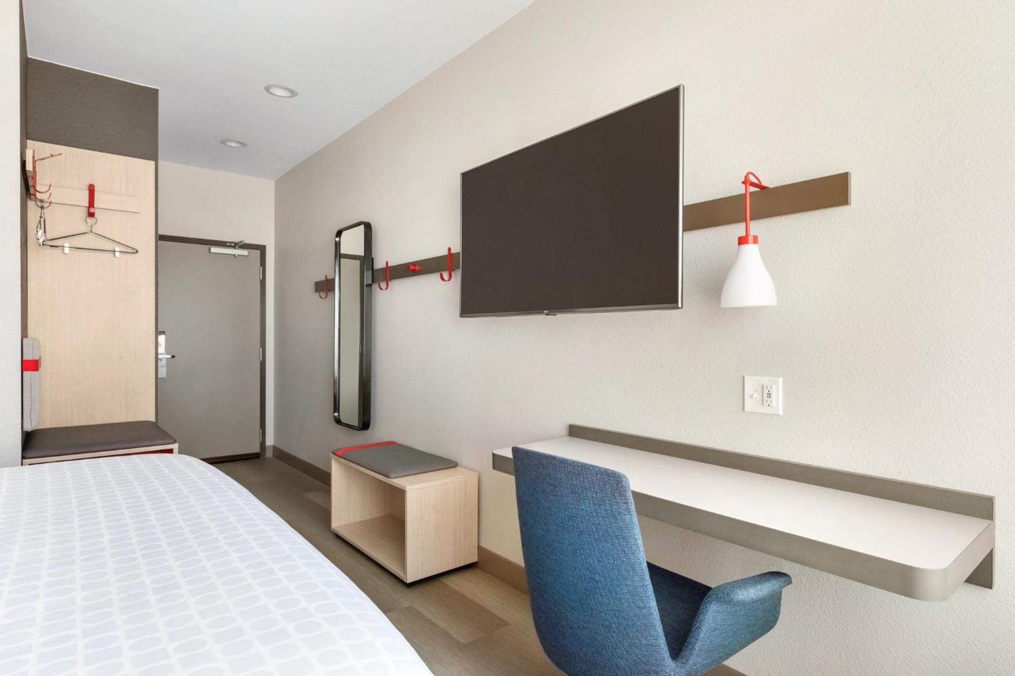 Avid Hotel - Staunton By Ihg Ngoại thất bức ảnh