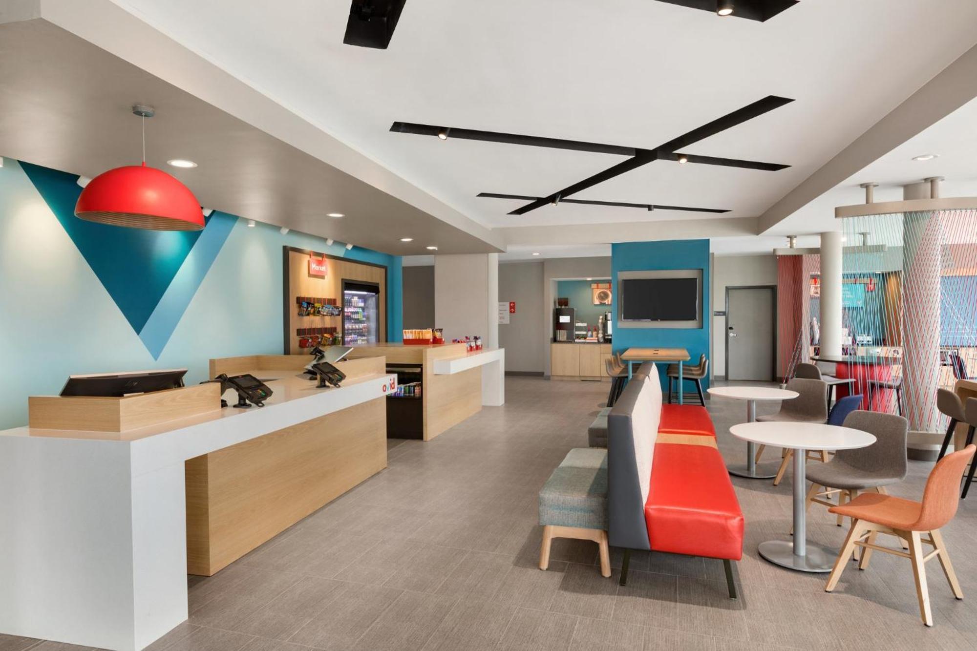 Avid Hotel - Staunton By Ihg Ngoại thất bức ảnh